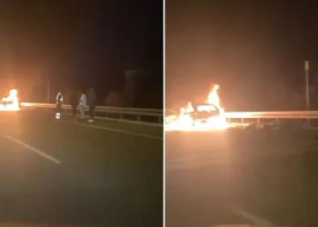 Seyir halindeki araç alev topuna döndü