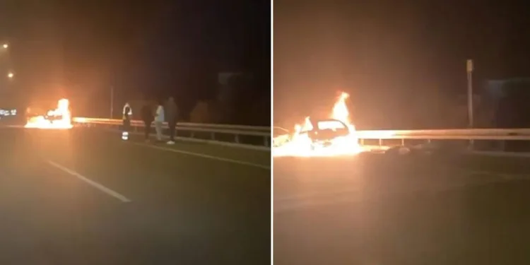Seyir halindeki araç alev topuna döndü
