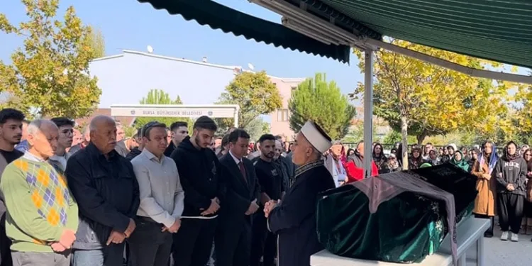 Ayrılma aşamasındaki eşi tarafından öldürülen diş doktoru toprağa verildi