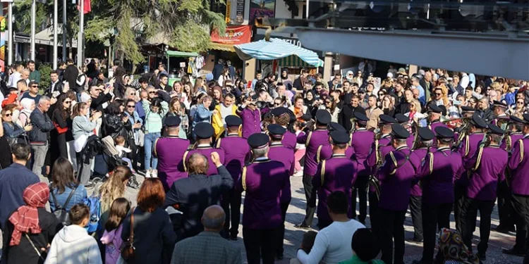 Bursa’nın dört bir yanında Cumhuriyet Bayramı coşkusu