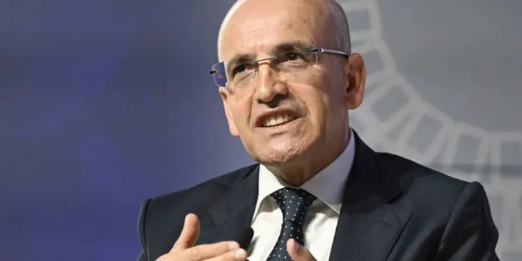 “Dış ticaret açığı geçen yılın mayıs ayına göre 43 milyar dolar azalarak, 79 milyar dolar gerçekleşti”
