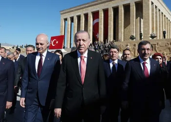 Devlet erkanı Anıtkabir’de