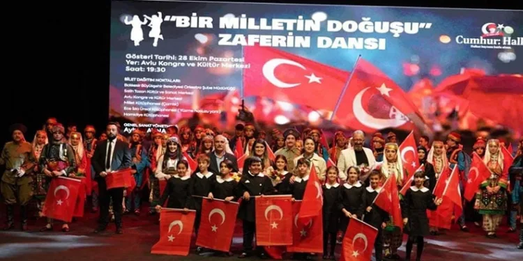 Cumhuriyet’in 101. yılında zaferin dansı sahnelendi
