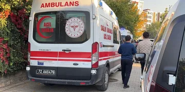 Eyüpsultan’da kız öğrenciler arasında kavga: Darp edilen arkadaşları bayıldı