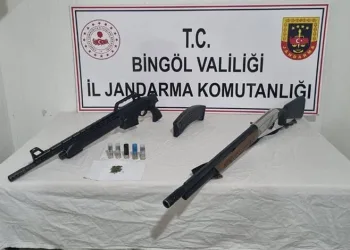 Bingöl’de 2 adet ruhsatsız tüfek ve uyuşturucu ele geçirildi