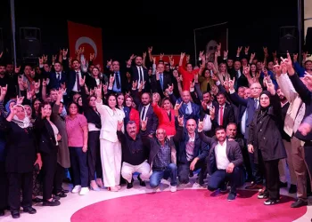 Edirne’de MHP’ye katılan 643 üyeye rozetleri takıldı