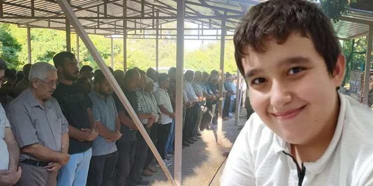 Okul yolunda kamyonetin çarptığı 16 yaşındaki lise öğrencisi hayatını kaybetti