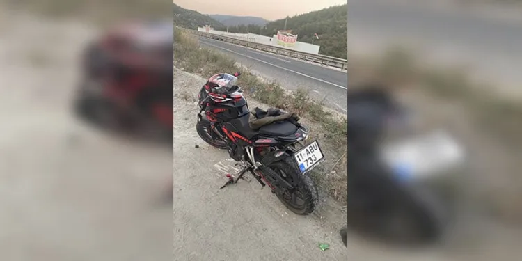 Devrilen motosikletin sürücüsü yaralandı