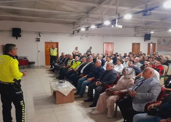 Babaeski’de okul servisi şoförlerine ve rehber personele güvenlik eğitimi verildi