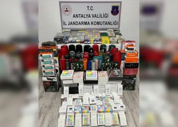 Markette bandrolsüz sigara ve tütün mamulleri ele geçirildi