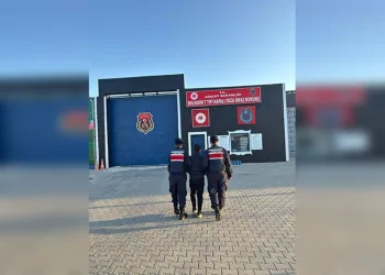26 yıl hapis cezasıyla aranan şahsı jandarma yakaladı