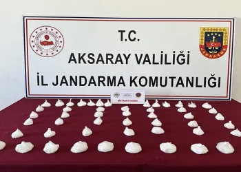 Jandarmadan uyuşturucu tacirlerine darbe: 3 tutuklama