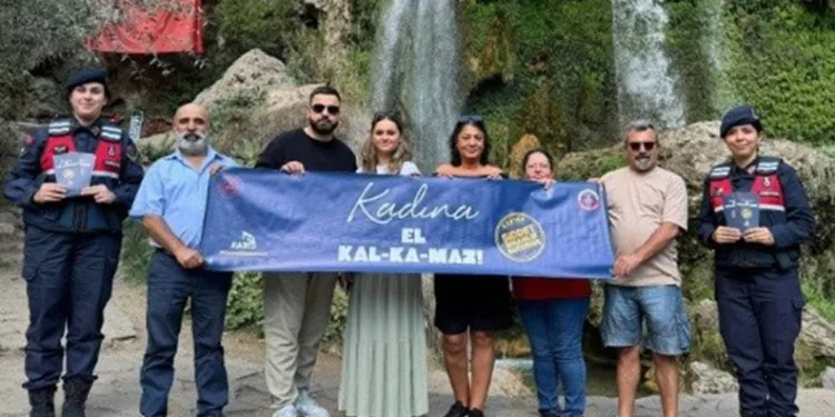 Jandarmadan kadına yönelik şiddetle mücadele için farkındalık eğitimi