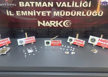 Batman ve Ankara’da torbacılara eş zamanlı şafak operasyonu: 8 tutuklama