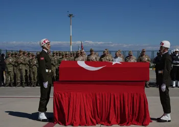 Trafik kazasında şehit olan Piyade Uzman Çavuş törenle memleketine uğurlandı