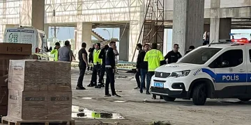 14 metreden düşen çatı ustası feci şekilde can verdi