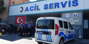 Güvenlik görevlisi, temizlik görevlisi kadını bıçakladı