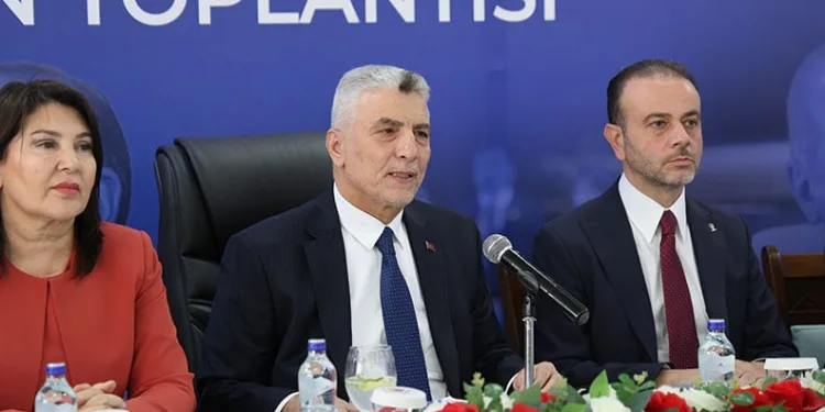 “21 yılda 5.5 milyar dolarlık savunma sanayi ihracatı yapar durama geldik”