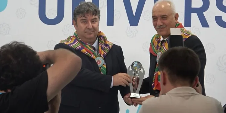 Türk Dünyası Bilim Ödülleri Bursa’da sahiplerini buldu