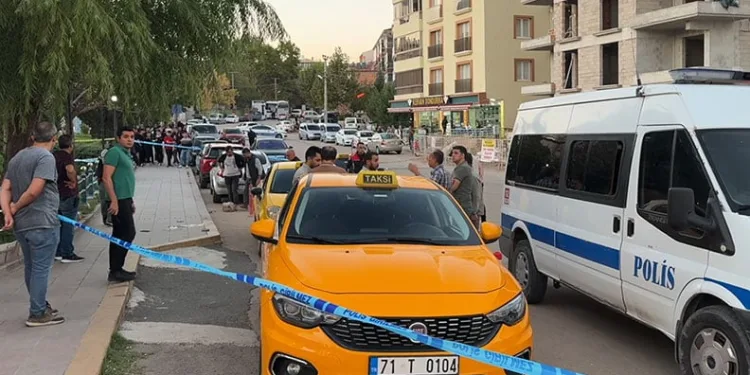 Taşınma kavgası kanlı bitti
