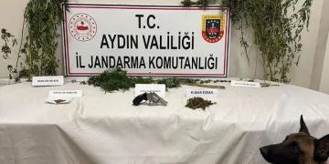 Tekirdağ’da ruhsatsız tüfek ve uyuşturucu aparatı ele geçirildi