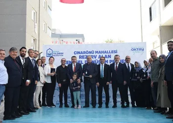 Çınarönü’nde anahtarlar teslim ediliyor