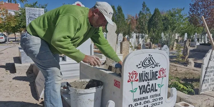 Müslüme’nin mezar taşları yenilendi