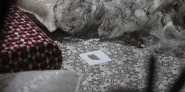 Kamyonet şarampole yuvarlandı: 1 yaralı