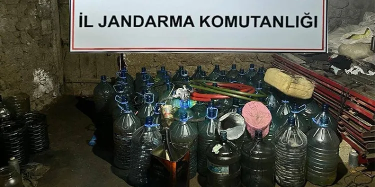 Iğdır’da 4 bin 150 litre kaçak akaryakıt ele geçirildi