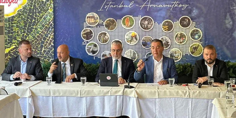 “Enflasyonu tek haneli rakamlara çekene kadar çalışmaya devam edeceğiz”