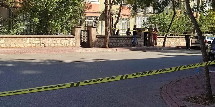 Tartıştığı eniştesini silahla vurdu