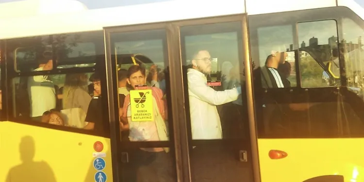 30 Ağustos Zafer Mahallesinde ulaşım problemi