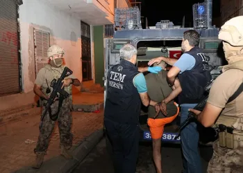 Mersin’de 14 ile 15 yıl arasında hapis cezası bulunan 3 şahıs yakalandı