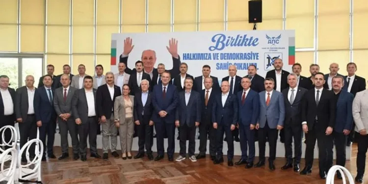 Bekir Aydın Bulgaristan seçimleri öncesinde soydaşlarıyla bir araya geldi