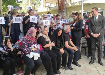Cenazede ‘Sıla bizim kızımız’ pankartları açıldı