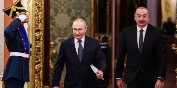 Aliyev, Putin ile görüştü