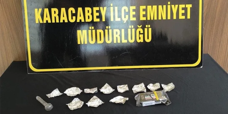 Uyuşturucu tacirleri tutuklandı