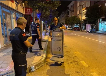 Gemlik’te kaldırım işgaliyle mücadele sürüyor