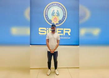 Silahlı saldırgan saklandığı evde yakalandı