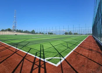 Osmangazi Belediyesi’nden Gündoğdu’ya futbol sahası