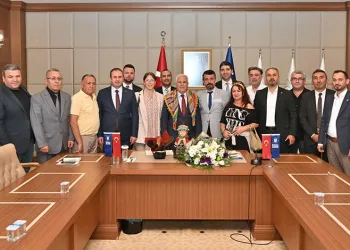 Bozbey, dernek ve STK’larla buluştu