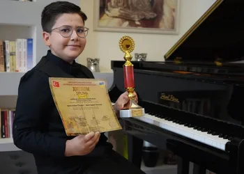12 yaşında dünya birincisi oldu