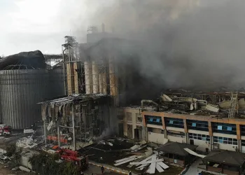 Manisa’da eş zamanlı kaçak içki operasyonu