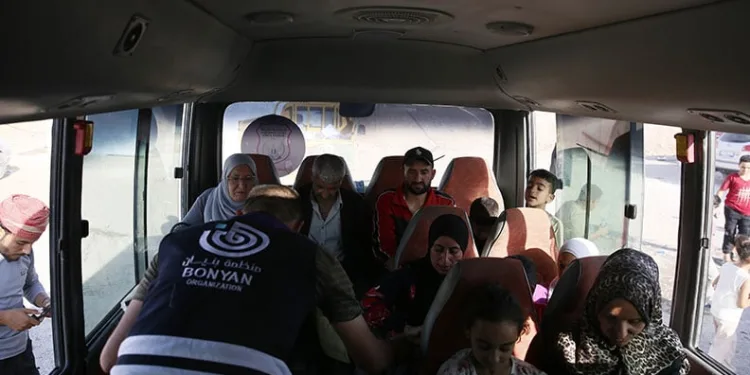 Savaştan kaçan göçmenler, Fırat Kalkanı bölgesine ulaşmaya başladılar