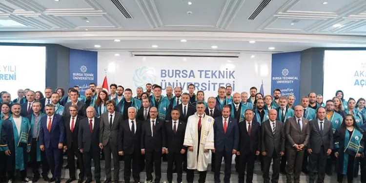 BTÜ’de Yeni Akademik Yılı Açılış Töreni Gerçekleştirildi