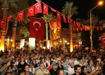 Mütareke 102. yıl etkinliklerine görkemli final