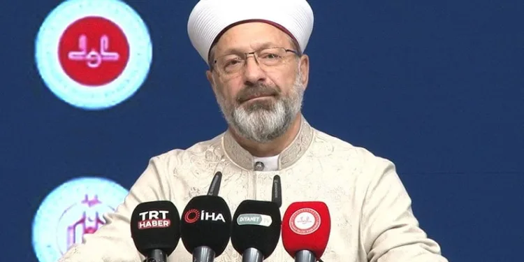 “Dini bilgi hayatla iç içe olmak zorundadır”