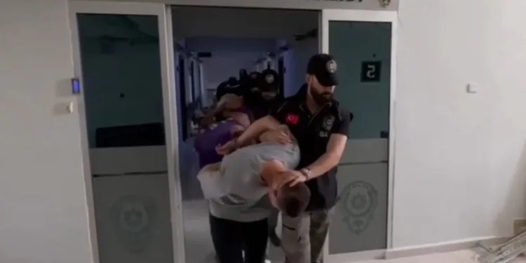 Deniz personeli olma hayali suya düştü, 30 bin lira dolandırıldı
