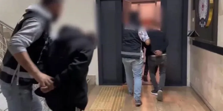 Kayseri’de 3 bin 250 paket kaçak sigara ele geçirildi: 3 gözaltı