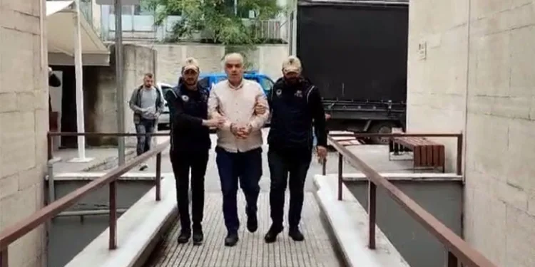 Bursa eski Cumhuriyet Başsavcısı’na 7,5 yıl hapis